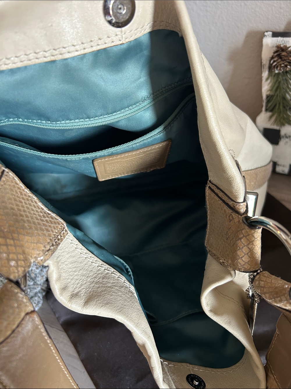 Coach Cream Leather Shoulder Hobo Bag with Tan Strap - Picture 11 of 13